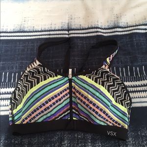 Victoria’s Secret VSX knockout front zip sport bra